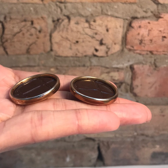 VINTAGE Deep brown maroon textured earrings - Picture 2 of 3